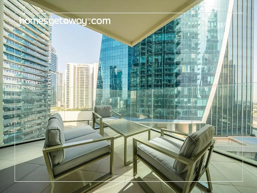 Stylish Missoni 1Br Luxury Stay Ideal For 5 Guests Dubai Apartment