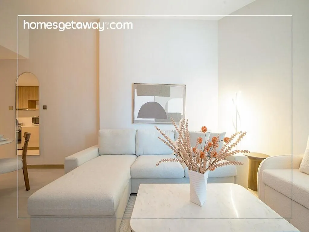 Stylish Missoni 1Br Luxury Stay Ideal For 5 Guests Dubai Apartment